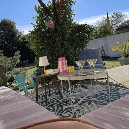 Villa Plein Sud, Piscine & Petanque Pour 7 Personnes *
