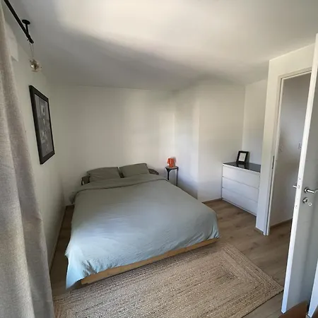 Plein Sud, Piscine & Petanque Pour 7 Personnes * La Grande Motte